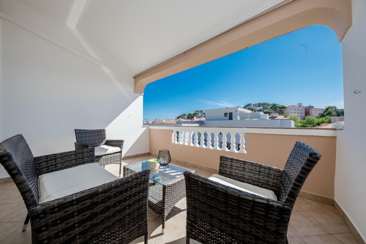Apartments Luka Rab Town Eksteriør billede